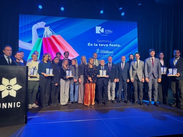 Les autoritats durant l'esdeveniment.